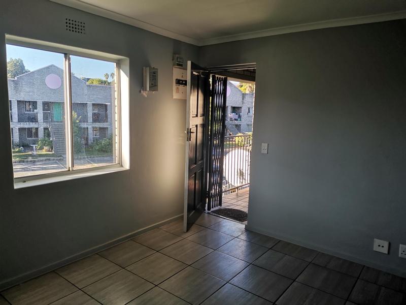To Let 2 Bedroom Property for Rent in Paarl Western Cape